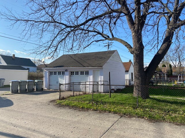 Building Photo - 4023A N 48th St