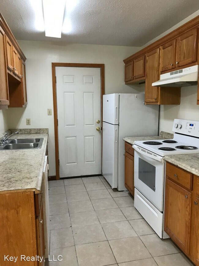 Building Photo - 2 br, 1.5 bath House - 2517-A Riverwynd