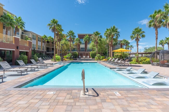 Building Photo - Aspire at Tropicana