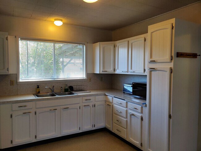 Building Photo - 1 br, 1 bath House - 2131 Wyoming St