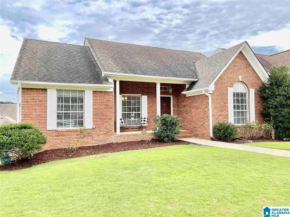 Primary Photo - 151 Stratford Cir