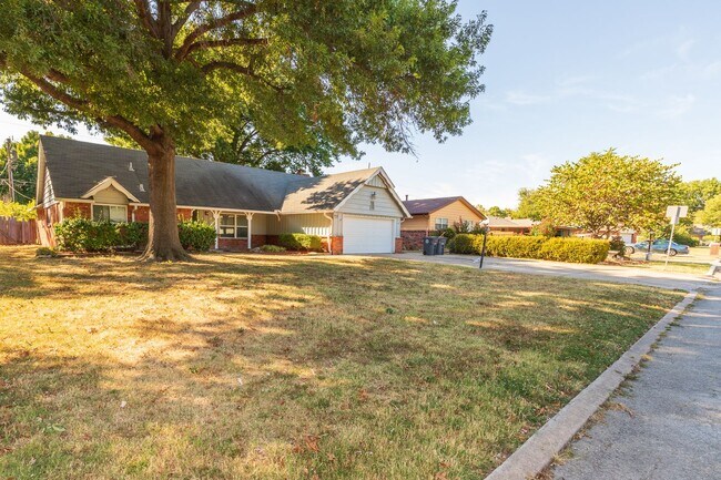 Building Photo - Coming Soon! Remodeled Tulsa Gem!!