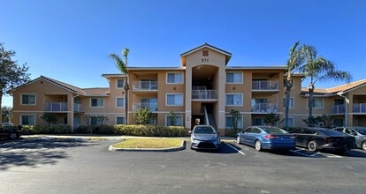 Building Photo - 271 SW Palm Dr