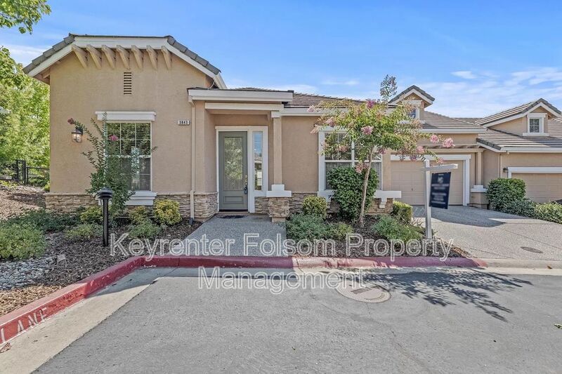 Primary Photo - 3843 Park Dr