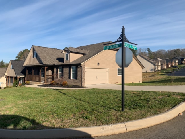 Photo - 3601 Meredith Lynn Wy House