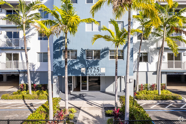 Tropical Pointe Exterior - Biscayne Gardens  Apartments