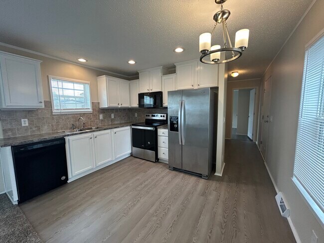 Foto del edificio - 2341 Oakgrove Dr
