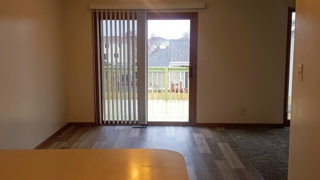 Foto del edificio - 5101 S 78th St