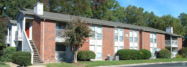 Building Photo - Forest Lake at Oyster Point