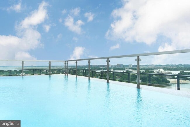 Foto del edificio - 1331 Maryland Ave SW