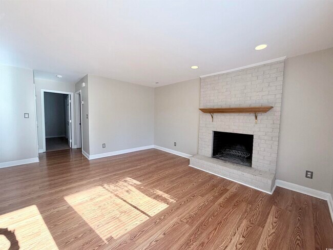 Foto del edificio - 6517 Valene Ct