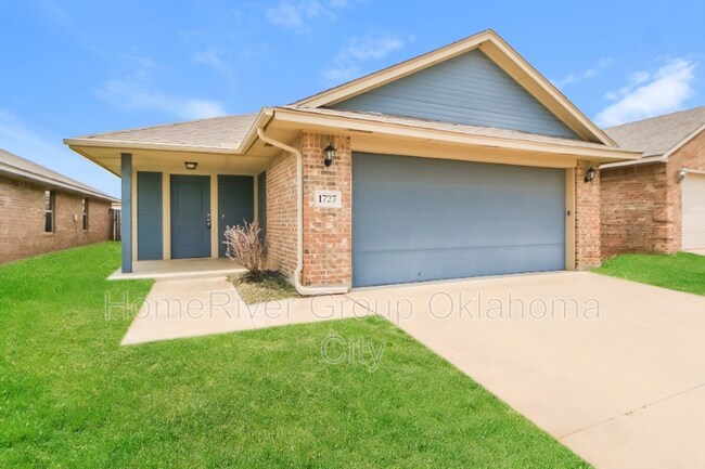 Building Photo - 1727 Everglade Ct