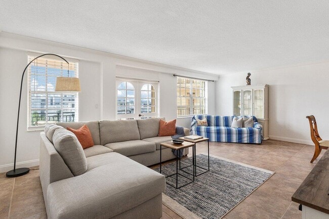 Foto del edificio - 3475 S Ocean Blvd