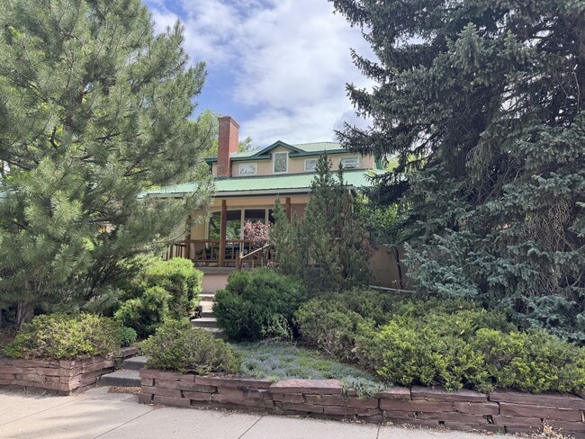 Building Photo - 1220 Colorado Ave