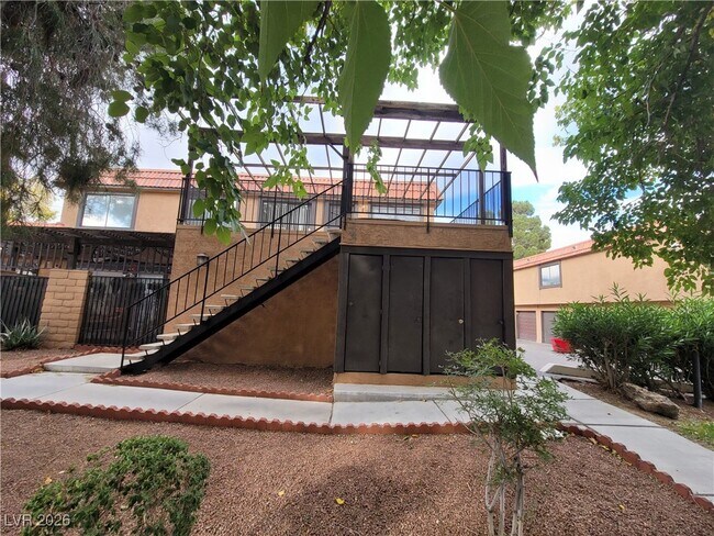 Foto del edificio - 241 Misty Isle Ln