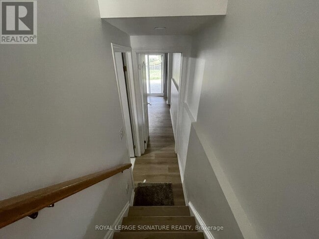Building Photo - 168 Windflower Dr