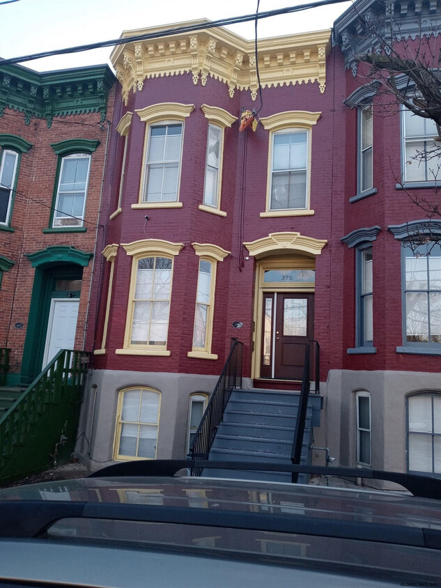 Foto principal - 370 Clinton Ave