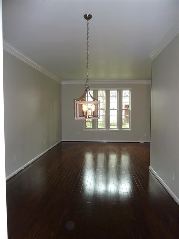 Building Photo - 2114 Amberly Ct