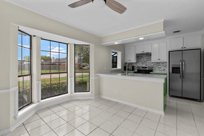 Foto del edificio - 5303 Susanna Dr