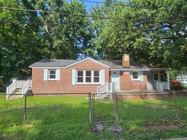 Building Photo - Move-In Ready 4BR Home in Rapidly Growing ...