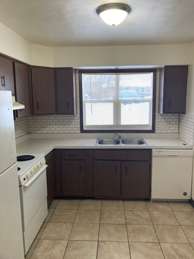 Foto del interior - Immaculate Updated 2 Bedroom with 1 Bath