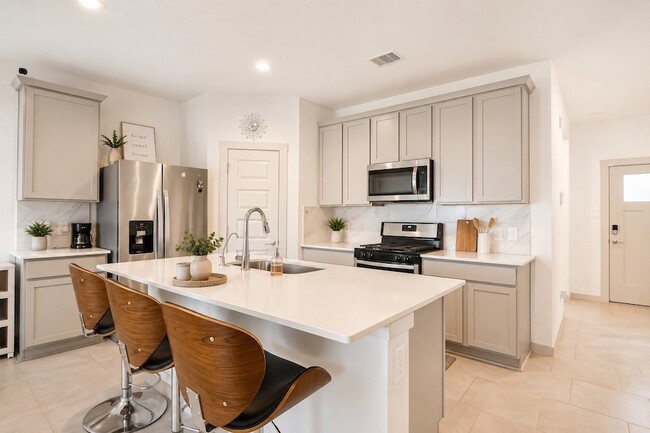 Building Photo - 28923 Yukon River Ct