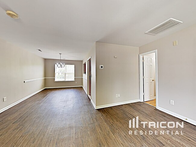 Foto del edificio - 522 Tansy Dr