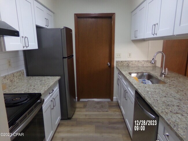 Building Photo - 5320 Garden Cove Rd