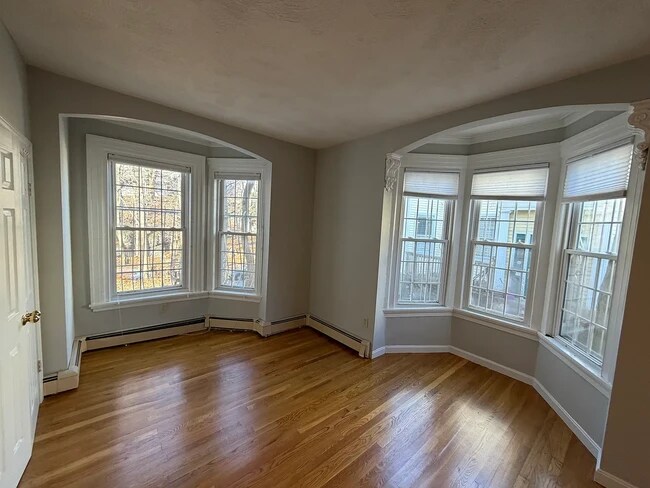Foto del edificio - 120 Highland St