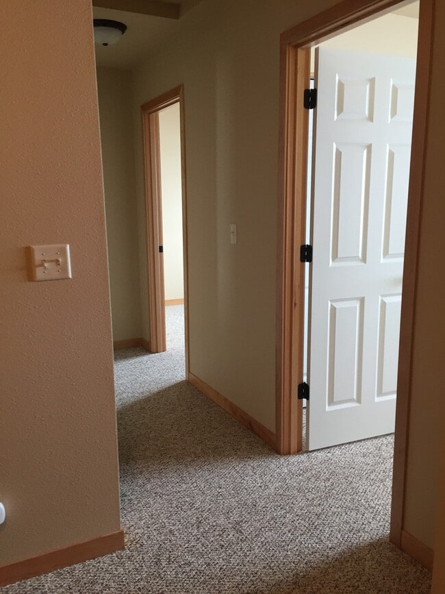 Building Photo - 3317 Warbler Way