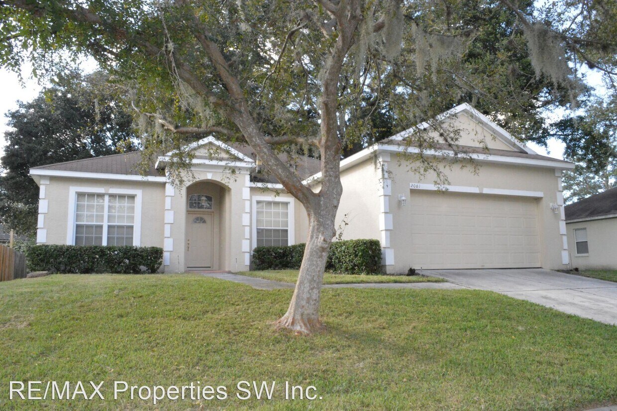 Primary Photo - 3 br, 2 bath House - 2061 Applegate Drive