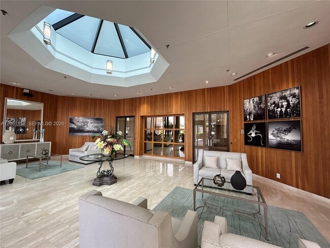 Building Photo - 720 S Collier Blvd