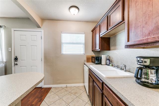 Building Photo - 5814 Worth St