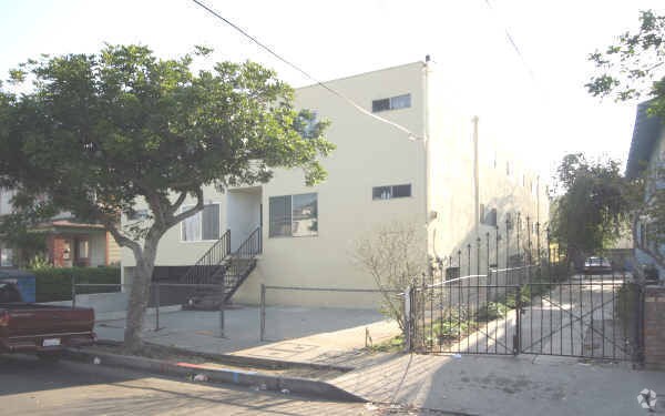 Building Photo - 1326 Valencia St