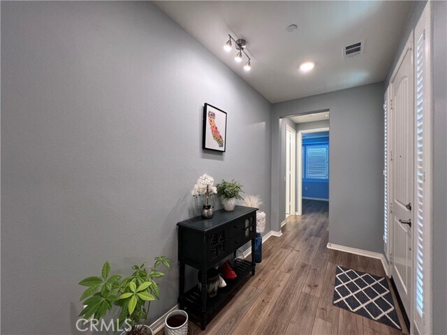 Building Photo - 4646 S Amherst Privado