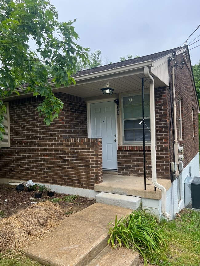 Building Photo - 354 Foxglove Dr