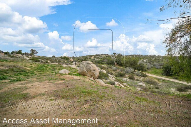 Foto del edificio - 2 br, 2 bath House - 30900 Red Mountain Rd