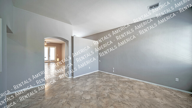 Building Photo - 10430 E Rita Ranch Crossing Cir