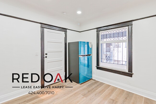 Foto del edificio - Newly Redone, Top Floor Two Bedroom with L...