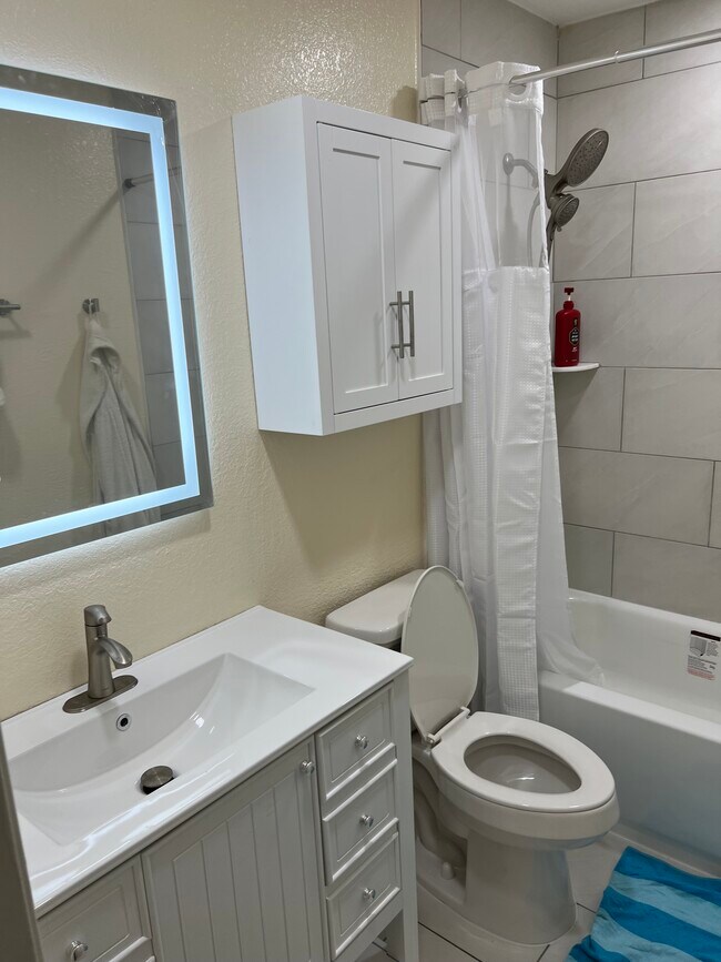 Foto del edificio - 2220 Tralee Cir