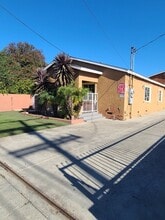 Building Photo - 11716 S Central Ave