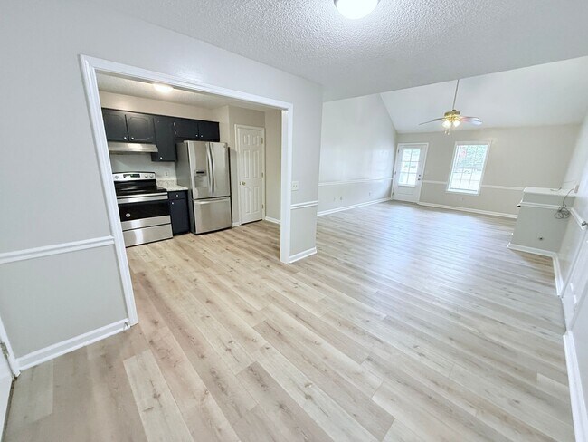 Foto del edificio - 3BR/3BA For Rent