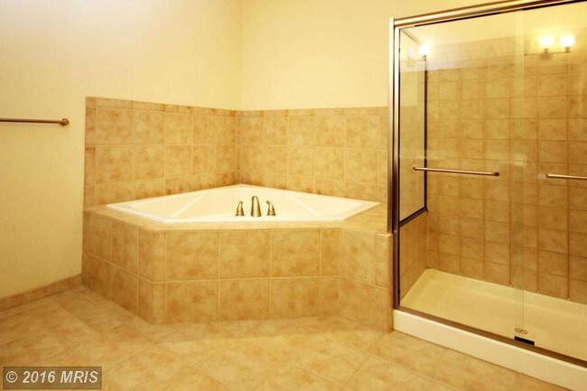 Foto del edificio - 12800 Libertys Delight Dr