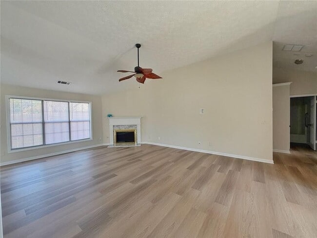 Foto del edificio - 902 Conners Cove NW