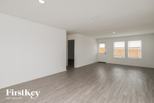 Building Photo - 4518 Emma Way