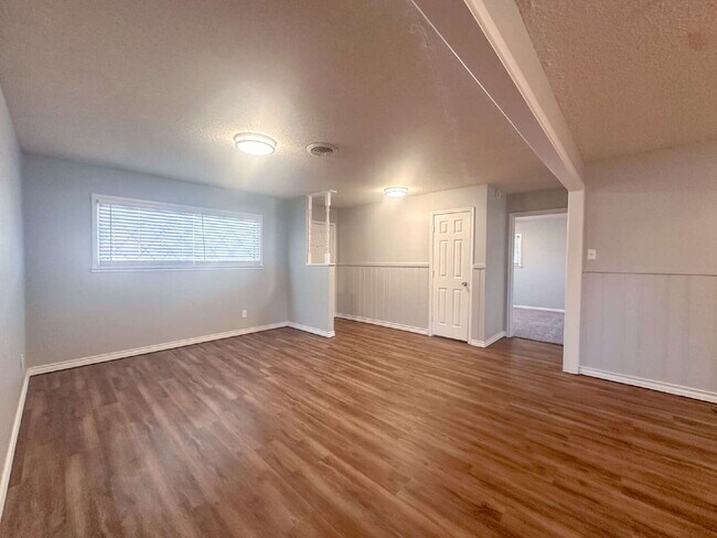 Foto del edificio - Newly-updated, 3-bedroom near LCU!