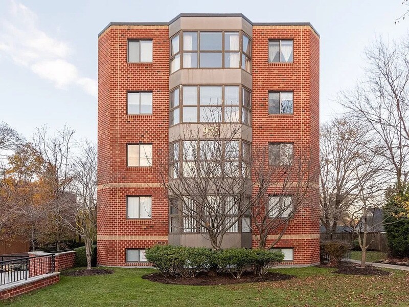 Foto principal - 975 Massachusetts Ave