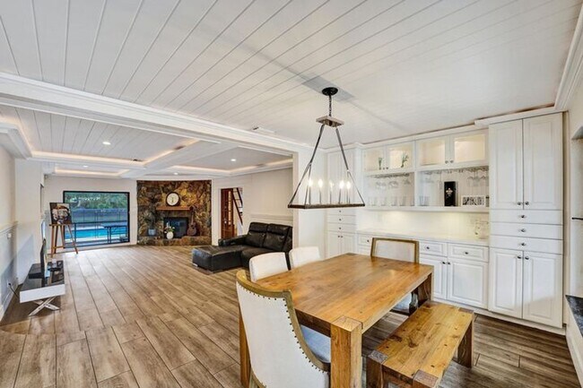 Foto del edificio - 5612 Harding St