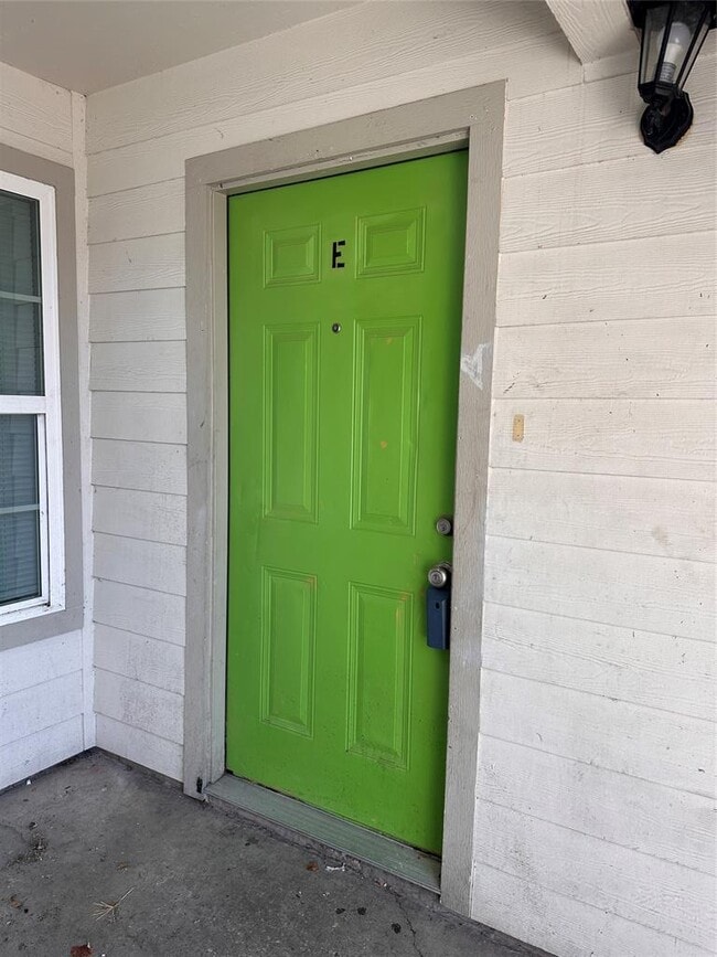 Building Photo - 6110 Wheless Cove