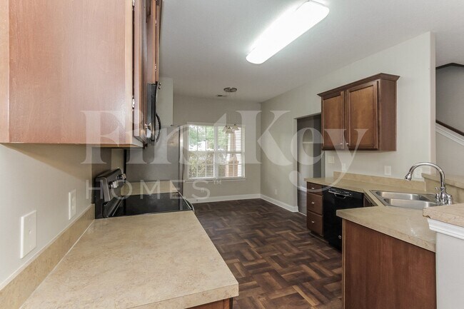 Foto del edificio - 7225 Caley St